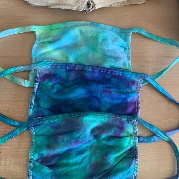 NWT blue & green tie dye mask bundle - Picture 7 of 7